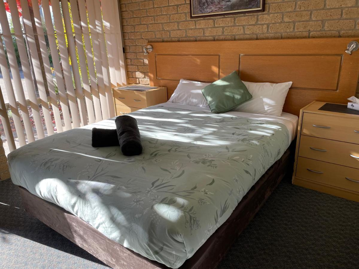 Darling Junction Motor Inn Wentworth Екстериор снимка